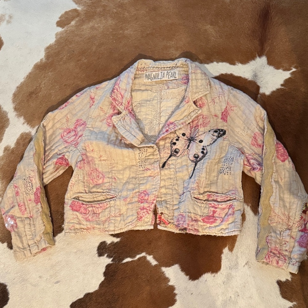 Magnolia Pearl Kitten Butterfly Cropped Jacket